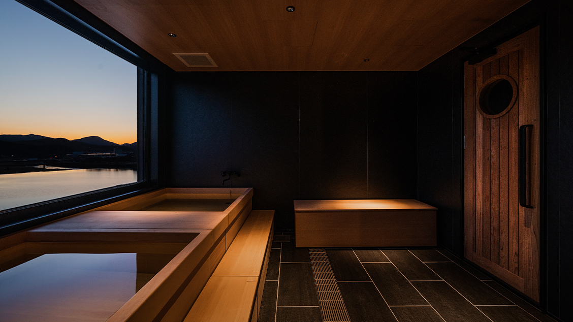 リバービュー浴室水風呂と温泉浴の2つをご用意！